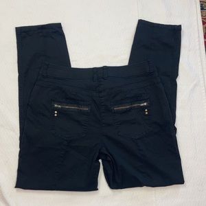 Chico’s Black Elastic Hidden waist Pants .5 Ankle